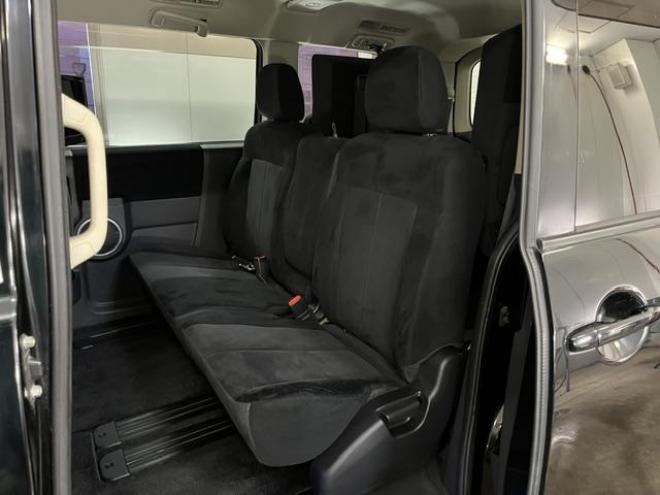 デリカＤ：５　Ｇパワーパッケージ　本州仕入　禁煙車　寒冷地仕様　ＳＳＲディバイド１６ＡＷ＋ＴＯＹＯホワイトレター　新品ＪＡＯＳブラックマッドガード　社外１６ＡＷ＋スタッドレスタイヤ付　両側パワースライドドア　クルーズコントロール 4WD 2400 5Dr
