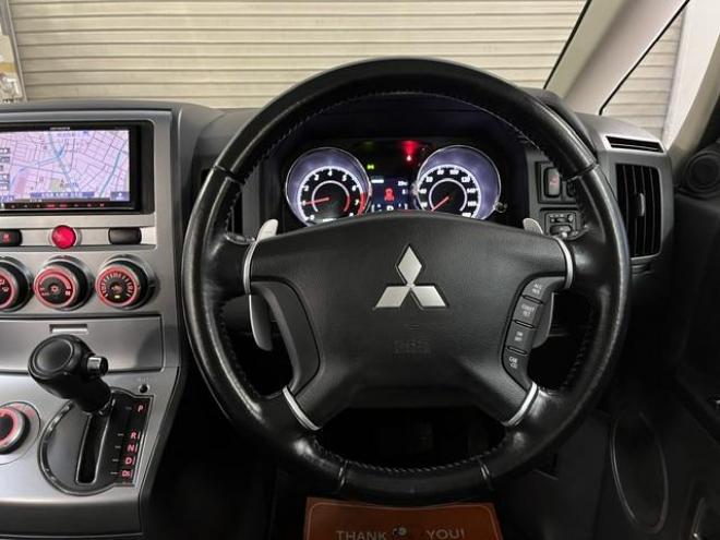 デリカＤ：５　Ｇパワーパッケージ　本州仕入　禁煙車　寒冷地仕様　ＳＳＲディバイド１６ＡＷ＋ＴＯＹＯホワイトレター　新品ＪＡＯＳブラックマッドガード　社外１６ＡＷ＋スタッドレスタイヤ付　両側パワースライドドア　クルーズコントロール 4WD 2400 5Dr