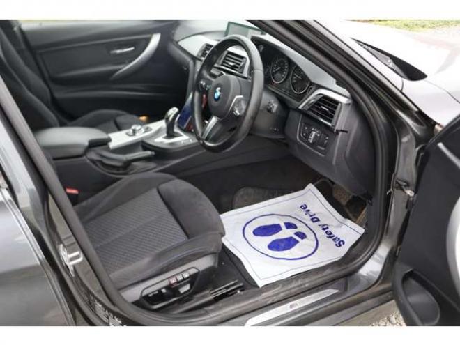 BMW3シリーズ 320i xドライブ 4WD　検二年　社外マフラー　バックカメラ　自社　ローンカノウ 正規輸入車 2000