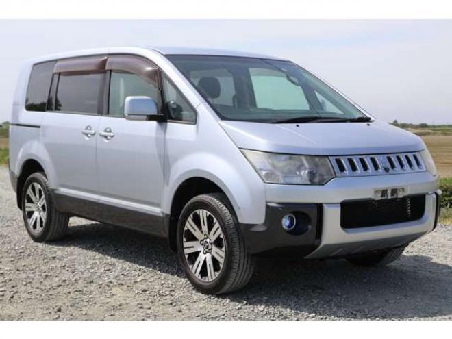 デリカD：5 2.4 G ナビパッケージ 4WD　検二年　両側電動スライドドア　バックカメラ　ナビ 2400