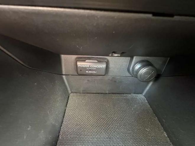 インプレッサG4 2.0 i-S アイサイト 4WD　SDナビ　Bluetooth　地デジ　バックカメラ　衝突軽減ブレーキ　レーンキープアシスト　純正アルミホイール夏　TEC　横滑り防止装置　アイドリングストップ　パワーコンセント　STIフロントアンダースポイラー 2000