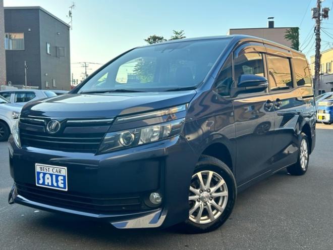 ヴォクシー2.0 X 4WD　電動スライドドア　冬タイヤセット　ドラレコ　アクセル踏み間違い防止装置 ナビTVバックモニター 2000