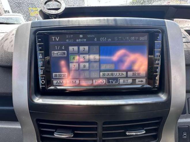 ヴォクシー2.0 ZS 煌II 4WD　両側パワースライドドア　HDDナビ　Bluetooth　　地デジ　ワイパーデアイサー　リアヒーター　ビルトインETC　バックカメラ　フリップダウンモニター　純正アルミホイール夏　プッシュスタート　インテリキー 2000