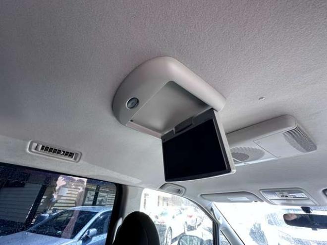 ヴォクシー2.0 ZS 煌II 4WD　両側パワースライドドア　HDDナビ　Bluetooth　　地デジ　ワイパーデアイサー　リアヒーター　ビルトインETC　バックカメラ　フリップダウンモニター　純正アルミホイール夏　プッシュスタート　インテリキー 2000