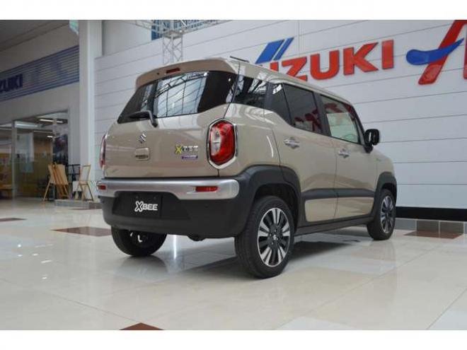 クロスビー1.0 ハイブリッド MZ 4WD　ワンオーナー車ハイブリッド4WDターボセーフティサポート全方位モニター付き8インチナビTVバックカメラアダプティブクルーズコントロール横滑り防止装置ハイビームアシストLED 1000