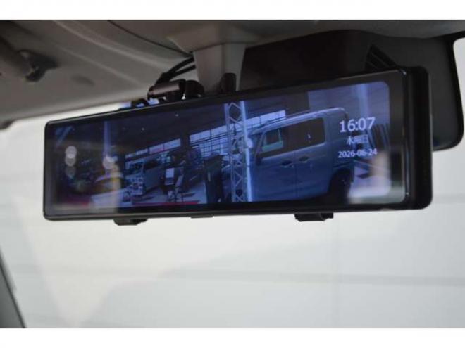 ジムニーXC 4WD　ワンオーナー車4WDターボ横滑り防止装置セーフティサポート搭載アイドリングストップ横滑り防止装置クルーズコントロールハイビームアシストLEDライト7インチワイドナビTVバックカメラ 660