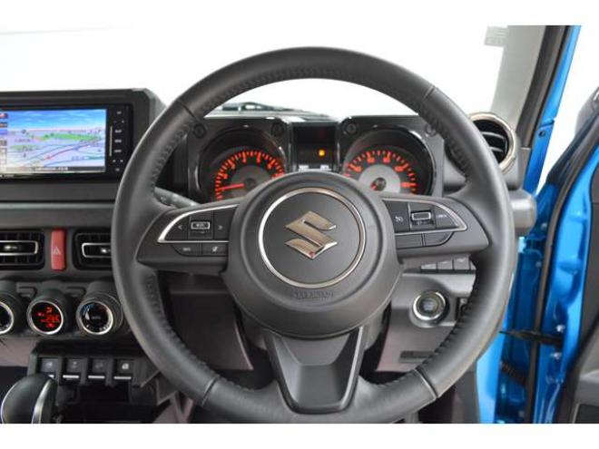 ジムニーXC 4WD　ワンオーナー車4WDターボ横滑り防止装置セーフティサポート搭載アイドリングストップ横滑り防止装置クルーズコントロールハイビームアシストLEDライト7インチワイドナビTVバックカメラ 660