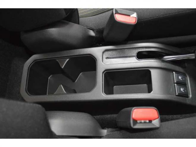 ジムニーXC 4WD　ワンオーナー車4WDターボ横滑り防止装置セーフティサポート搭載アイドリングストップ横滑り防止装置クルーズコントロールハイビームアシストLEDライト7インチワイドナビTVバックカメラ 660