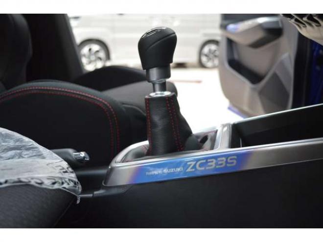 スイフトスポーツ 1.4 ZC33S ファイナル エディション　登録済未使用車特別仕様車セーフティサポート搭載6速マニュアルFFターボデュアルセンサーブレーキサポート後退時ブレーキサポートLED全方位モニター用カメラパッケージアダプティブクルーズコントロールETC 登録済未使用車 2WD 1400