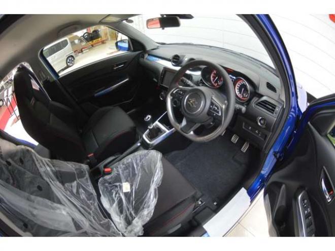 スイフトスポーツ 1.4 ZC33S ファイナル エディション　登録済未使用車特別仕様車セーフティサポート搭載6速マニュアルFFターボデュアルセンサーブレーキサポート後退時ブレーキサポートLED全方位モニター用カメラパッケージアダプティブクルーズコントロールETC 登録済未使用車 2WD 1400