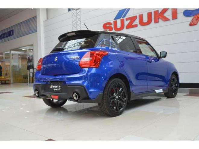 スイフトスポーツ 1.4 ZC33S ファイナル エディション　登録済未使用車特別仕様車セーフティサポート搭載6速マニュアルFFターボデュアルセンサーブレーキサポート後退時ブレーキサポートLED全方位モニター用カメラパッケージアダプティブクルーズコントロールETC 登録済未使用車 2WD 1400