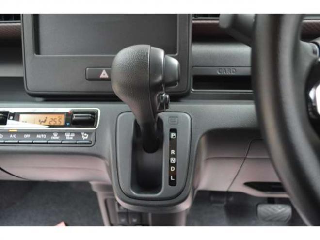 ワゴンRZL 4WD　届出済未使用車4WDセーフティサポート搭載スズキコネクト対応通信機装着車アイドリングストップバックアイカメラハイビームアシストLEDライトシートヒータースマートキー 登録済未使用車 660