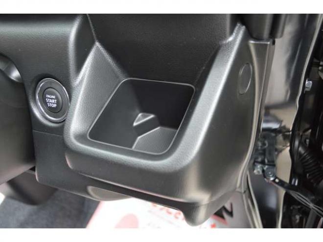 ワゴンRZL 4WD　届出済未使用車4WDセーフティサポート搭載スズキコネクト対応通信機装着車アイドリングストップバックアイカメラハイビームアシストLEDライトシートヒータースマートキー 登録済未使用車 660