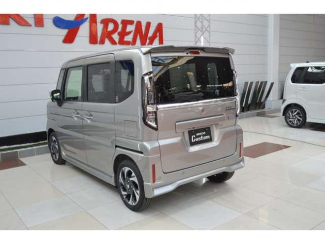 スペーシアカスタム ハイブリッド XSターボ 4WD　ハイブリッド4WDターボセーフティサポート搭載アダプティブクルーズコントロール全方位モニター付9インチナビ両側オートスライドドアLEDステアリングヒーターパーキングセンサー 660