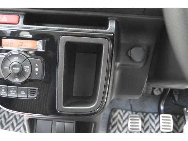 アルトワークス 660 4WD　5速マニュアル4WDターボRECAROシート横滑り防止装置ディスチャージヘッドライト社外16インチアルミスポーツマフラー7インチワイドナビTV 660