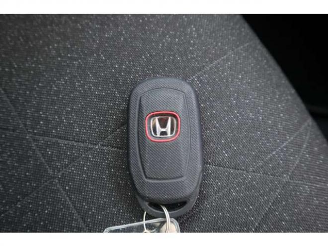ヴェゼル1.5 e:HEV Z 4WD　純正フルセグナビ　全方位カメラ　社外ドラレコ付きデジタルルームミラー　ワイヤレス充電器　シートヒーター　アダプティブクルーズコントロール　電動パーキング　電動バックドア　ステアリングヒーター 1500