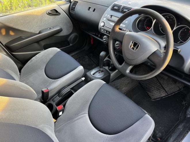 フィット1.3A 4WD 1300 5Dr