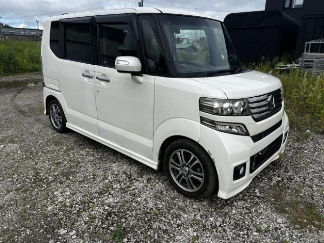 N-BOXカスタムG Lパッケージ 4WD 660 5Dr