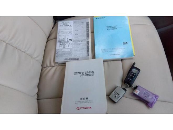 エスティマハイブリッドＸ 4WD 4WD 2400 5Dr