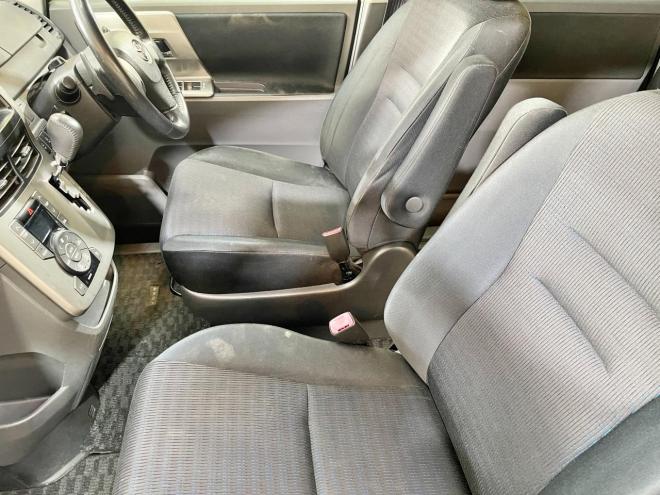 ヴォクシー2.0ZS煌 4WD 5年保証 スマキー 両側パワスラ ナビTV Bカメ ETC 自社認証工場 車検整備2年付 寒冷地仕様 禁煙
