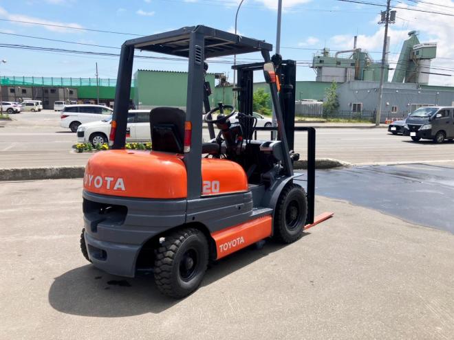 フォークリフトトヨタ　中古　6FG20　建機