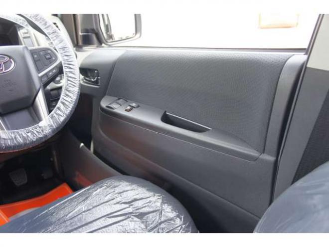 ハイエースバン2.7 スーパーGL ワイド ロング ミドルルーフ 4WD　登録済未使用車9型/丸目フェイス/アースカラー/4WD/2.7ガソリン/ナビ付 2700
