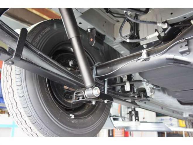 ハイエースバン2.7 スーパーGL ワイド ロング ミドルルーフ 4WD　登録済未使用車9型/丸目フェイス/アースカラー/4WD/2.7ガソリン/ナビ付 2700