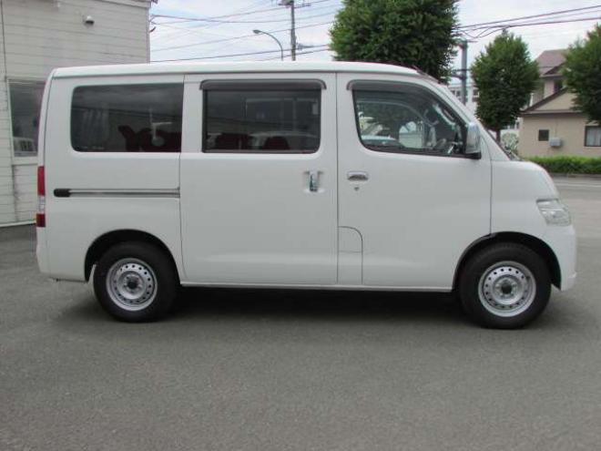 タウンエースバン1.5 GL 4WD　5速MT/ドライブレコーダー/社外ナビ/フルセグTV/ブルートゥースオーディオ/デフロック/キーレス/両側スライドドア/リヤフォグ 1500