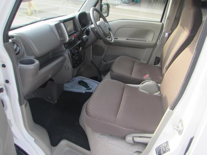 NV100クリッパーHBD-DR17V 4WD 660 5Dr