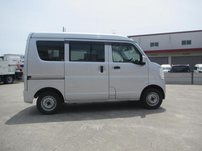 NV100クリッパーHBD-DR17V 4WD 660 5Dr