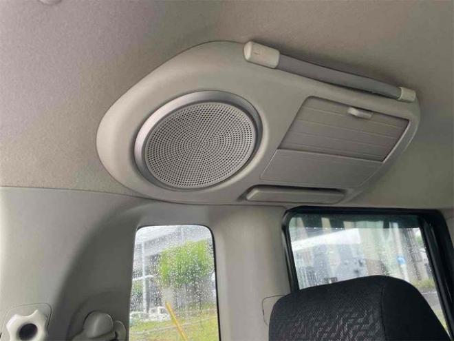 N-BOXカスタム Ｇ・Ｌパッケージ　４ＷＤ　ＥＴＣ　バックカメラ　両側電動スライドドア　ナビ　ＴＶ　ＨＩＤ　スマートキー　アイドリングストップ　ベンチシート　ＣＶＴ　盗難防止システム　ＡＢＳ　ＥＳＣ　ＣＤ　アルミホイール　エアコン（北海道） 4WD 660 5Dr