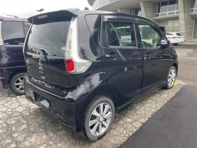 eKカスタムＴ　４ＷＤ　ターボ　バックカメラ　ＥＴＣ　オートライト　ＨＩＤ　スマートキー　電動格納ミラー　シートヒーター　ベンチシート　ＣＶＴ　盗難防止システム　ＡＢＳ　　衝突安全ボディ　エアコン　パワーステアリング（北海道） 4WD 660 5Dr