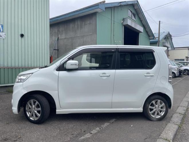 ワゴンRスティングレー　Ｘ　４WＤ　レーダーブレーキ　エコアイドル　ＴＶ　シートヒーター（北海道） 4WD 660 5Dr