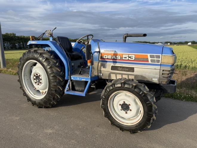 トラクターイセキ GEAS53 53馬力キャビンなしトラクター