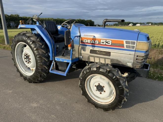 トラクターイセキ GEAS53 53馬力キャビンなしトラクター