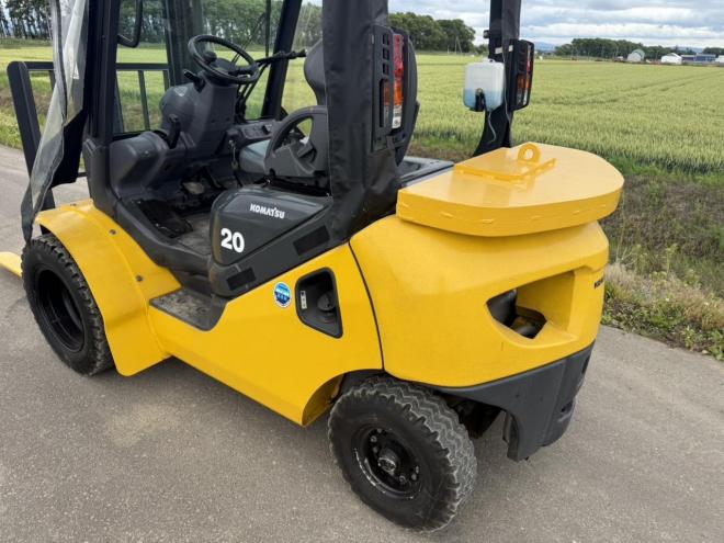 フォークリフト超極上！コマツ FD20T-17 2トンディーゼル サイドシフト付き