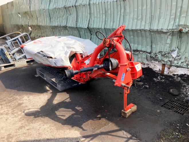 農機補助部品クーン　中古　4連ディスクモアー　GMD16　農機具　作業機