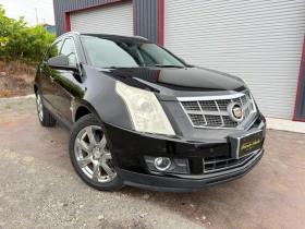 キャデラック　SRXクロスオーバー　プレミアム4WD 4WD 3000 5Dr