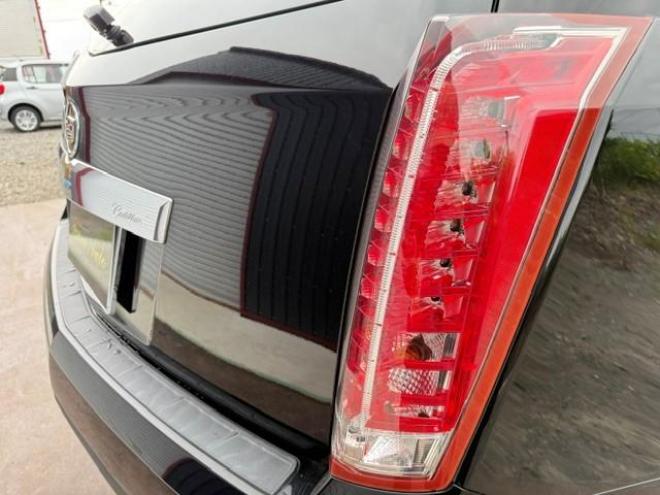 キャデラックSRXクロスオーバー　プレミアム4WD 4WD 3000 5Dr