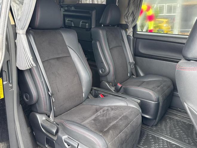 ヴェルファイア2.4Zゴールデンアイズ 4WD　ローンが不安な方＜優遇ローン＞　本州仕入　寒冷地仕様　アルパイン8型ナビ　後席モニター 4WD 2400 5Dr