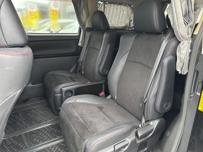 ヴェルファイア2.4Zゴールデンアイズ 4WD　ローンが不安な方＜優遇ローン＞　本州仕入　寒冷地仕様　アルパイン8型ナビ　後席モニター 4WD 2400 5Dr