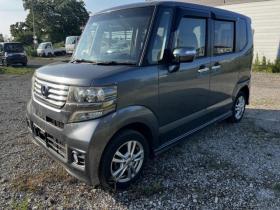 N-BOX+　カスタムGLパッケージ 4WD 660 5Dr