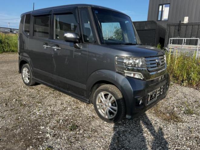 N-BOX+カスタムGLパッケージ 4WD 660 5Dr