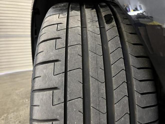 ベンツＳ５００ロング　４マチック　ＡＭＧライン　ショーファーＰＫＧ　マイバッハグリル　リアエンターテイメント　ＡＭＧ２１インチＡＷ　ブラックレザーシート　電動サンルーフ　１２．８インチ有機ＥＬディスプレイ　ヘッドアップディスプレイ　ドラレコ 4WD 3000 4Dr