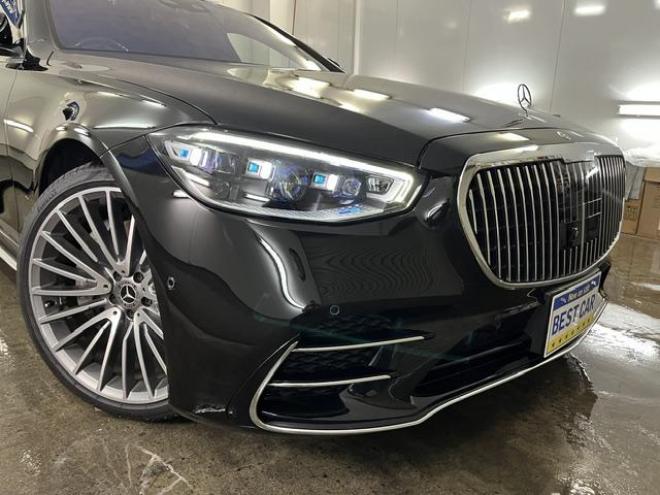 ベンツＳ５００ロング　４マチック　ＡＭＧライン　ショーファーＰＫＧ　マイバッハグリル　リアエンターテイメント　ＡＭＧ２１インチＡＷ　ブラックレザーシート　電動サンルーフ　１２．８インチ有機ＥＬディスプレイ　ヘッドアップディスプレイ　ドラレコ 4WD 3000 4Dr