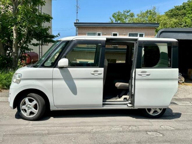 タントXスペシャル　4WD  ワンセグテレビ　メモリーナビ　キーフリー　65000キロ コーナーセンサー 4WD 660 5Dr