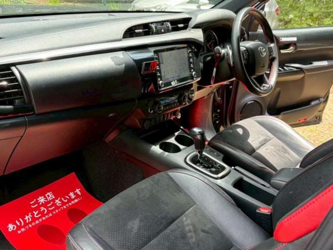 ハイラックス2.4 Z GRスポーツ ディーゼルターボ 4WD　エアコン パワステ パワーウィンドウ キーレス 電動シート フロントカメラ サイドカメラ バックカメラ ETC  トノカバー 社外ホイール クルーズコントロール MTモード付き 純正ナビ 2400
