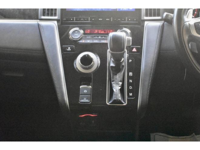 デリカD:5　４WD　アーバンギア　本州仕入　１０インチ純正ナビ　両側パワースライドドア　純正エンスタ　防錆アンダーコート付　ブリジストンスタッドレスタイヤ付
