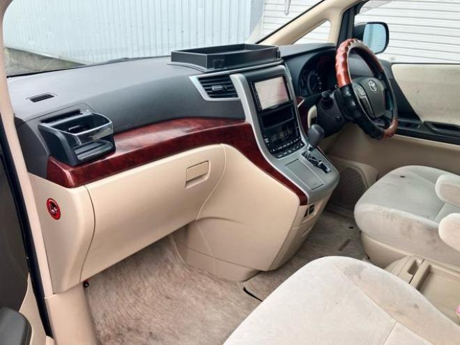 アルファード240X　サイドリフトアップシート装着車　4WD 2400 ５Dr