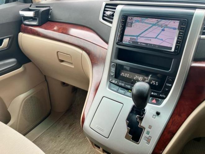 アルファード240X　サイドリフトアップシート装着車　4WD 2400 ５Dr